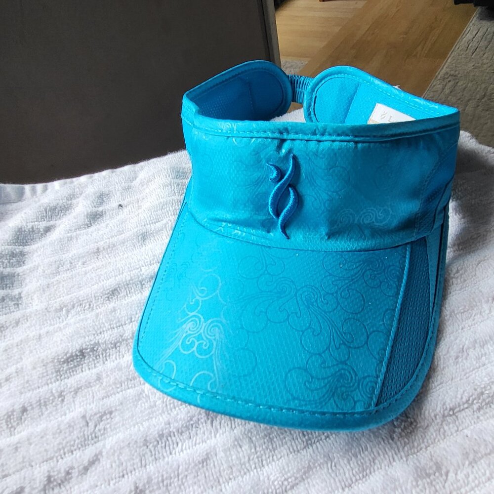 Ladies Golf Visor Cap Lopez Logo Nancy Lopez aqua blue good pre-owned cond.